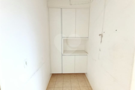 Apartamento à venda com 3 quartos, sendo 1 suíte, no Centro, Ribeirão Preto, SP
