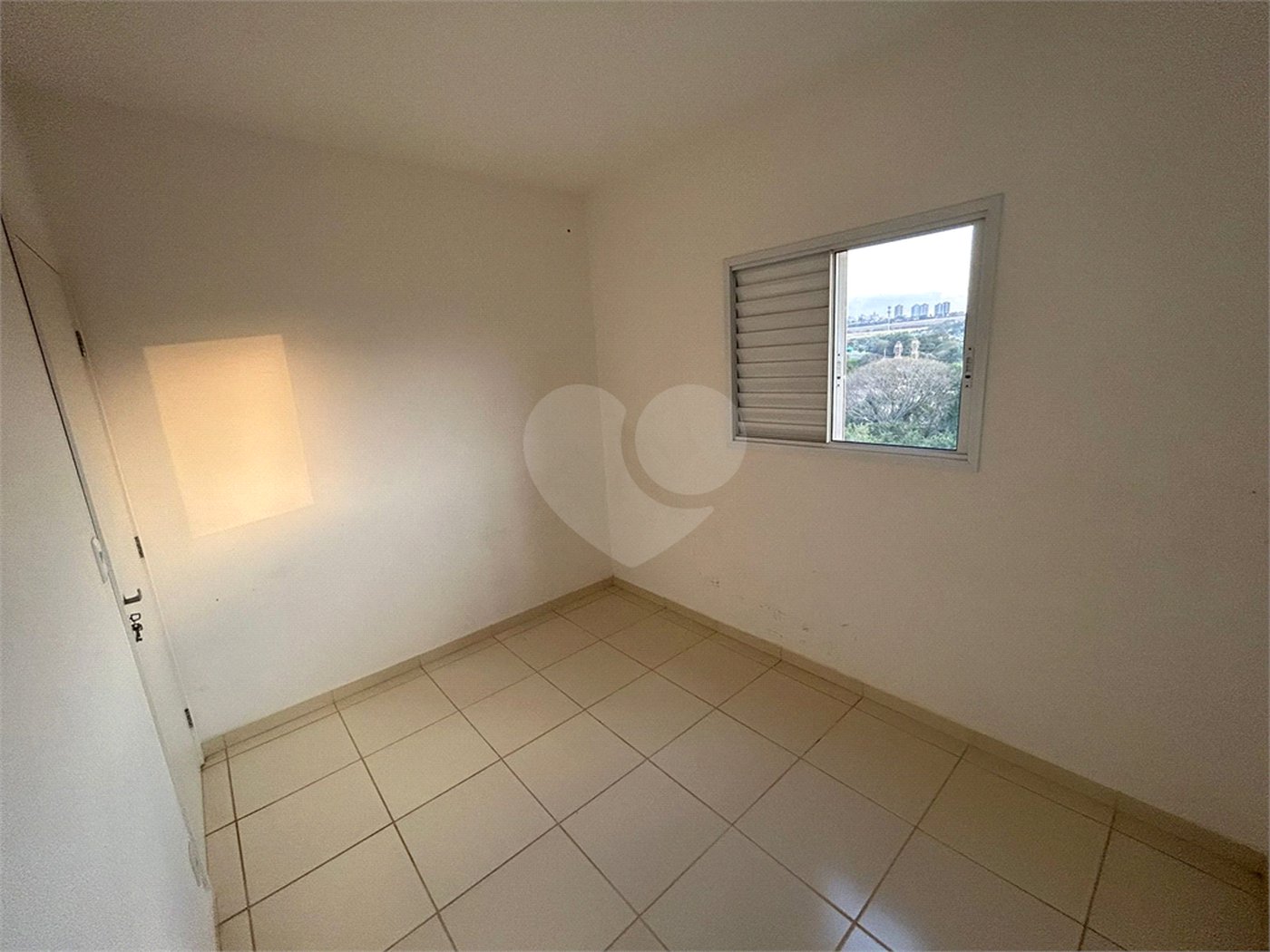 Apartamento à venda com 2 quartos, sendo 1 suíte,  em Jardim Manoel Penna, Ribeirão Preto, SP