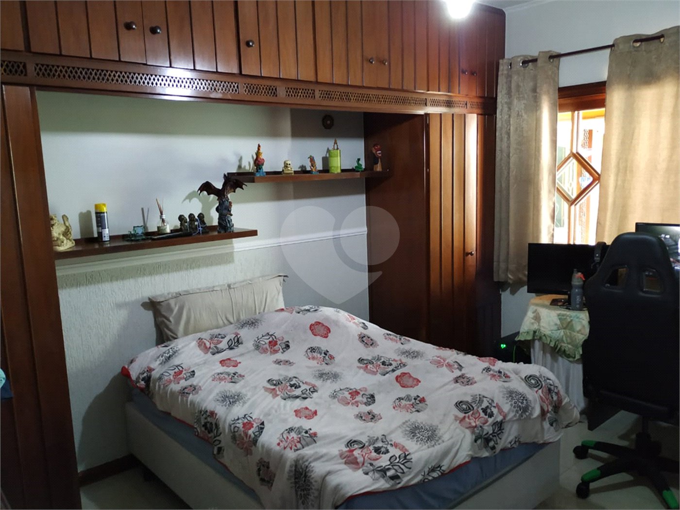 Casa à venda com 5 quartos, sendo 3 suítes,  no condomínio Portella, Itu - SP