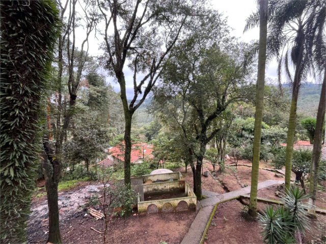 Casa à venda ou para alugar com 5 quartos em Roseira, Mairiporã, SP