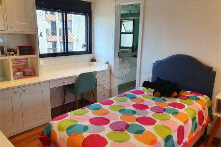 Apartamento à venda com 4 quartos, sendo 2 suítes, em Santana, São Paulo, SP