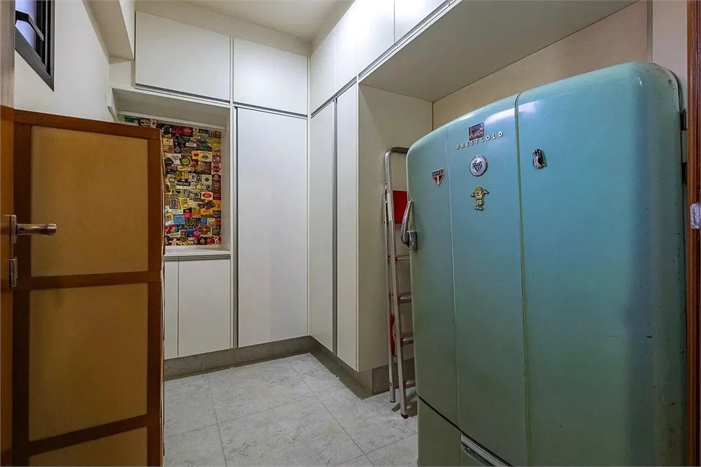 Apartamento à venda com 3 quartos, sendo 1 suíte,  em Jardim das Bandeiras, São Paulo, SP