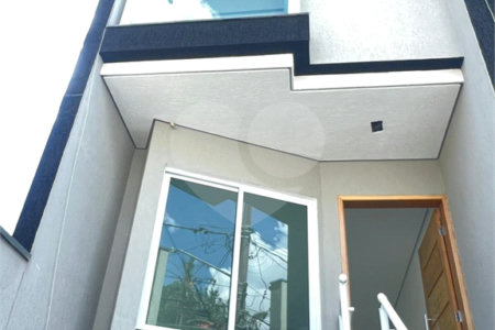 Sobrado à venda com 2 suítes em Vila Carolina, São Paulo, SP
