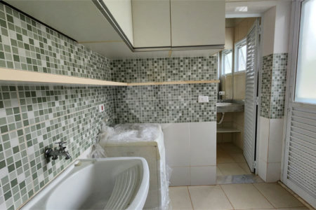 Casa à venda com 5 quartos, sendo 2 suítes, no condomínio Residencial Jardim Primavera, Louveira - SP