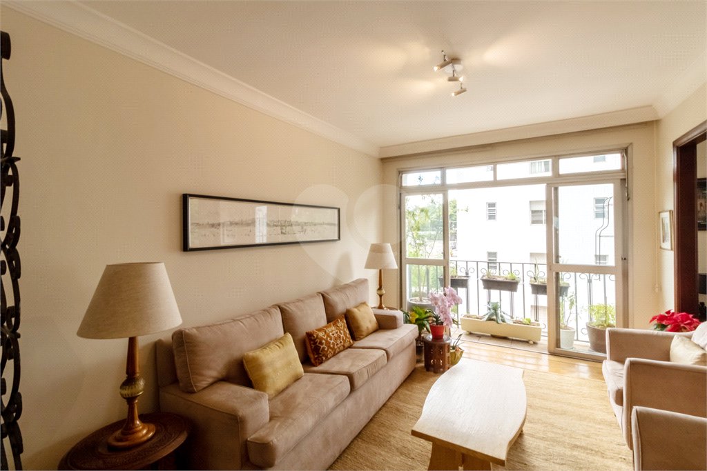 Apartamento à venda com 3 quartos, sendo 2 suítes, em Alto da Boa Vista, São Paulo, SP