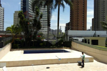 Cobertura à venda com 2 quartos, sendo 1 suíte,  em Vila Andrade, São Paulo, SP