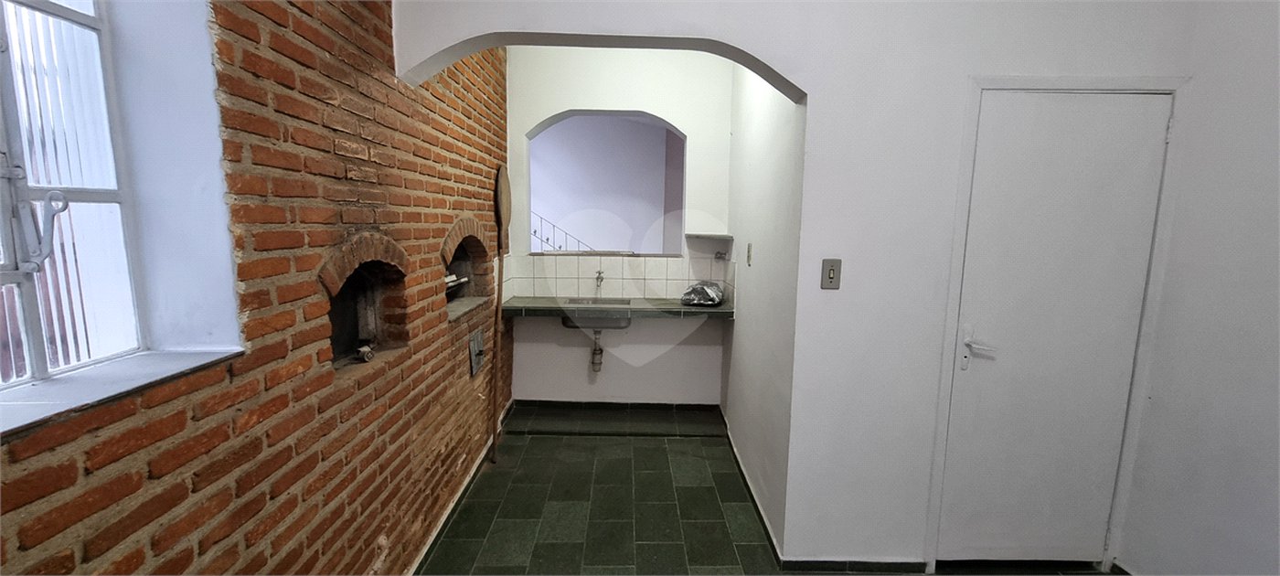 Casa à venda com 3 quartos, sendo 1 suíte,  em Jardim Rosa Maria, São Paulo, SP
