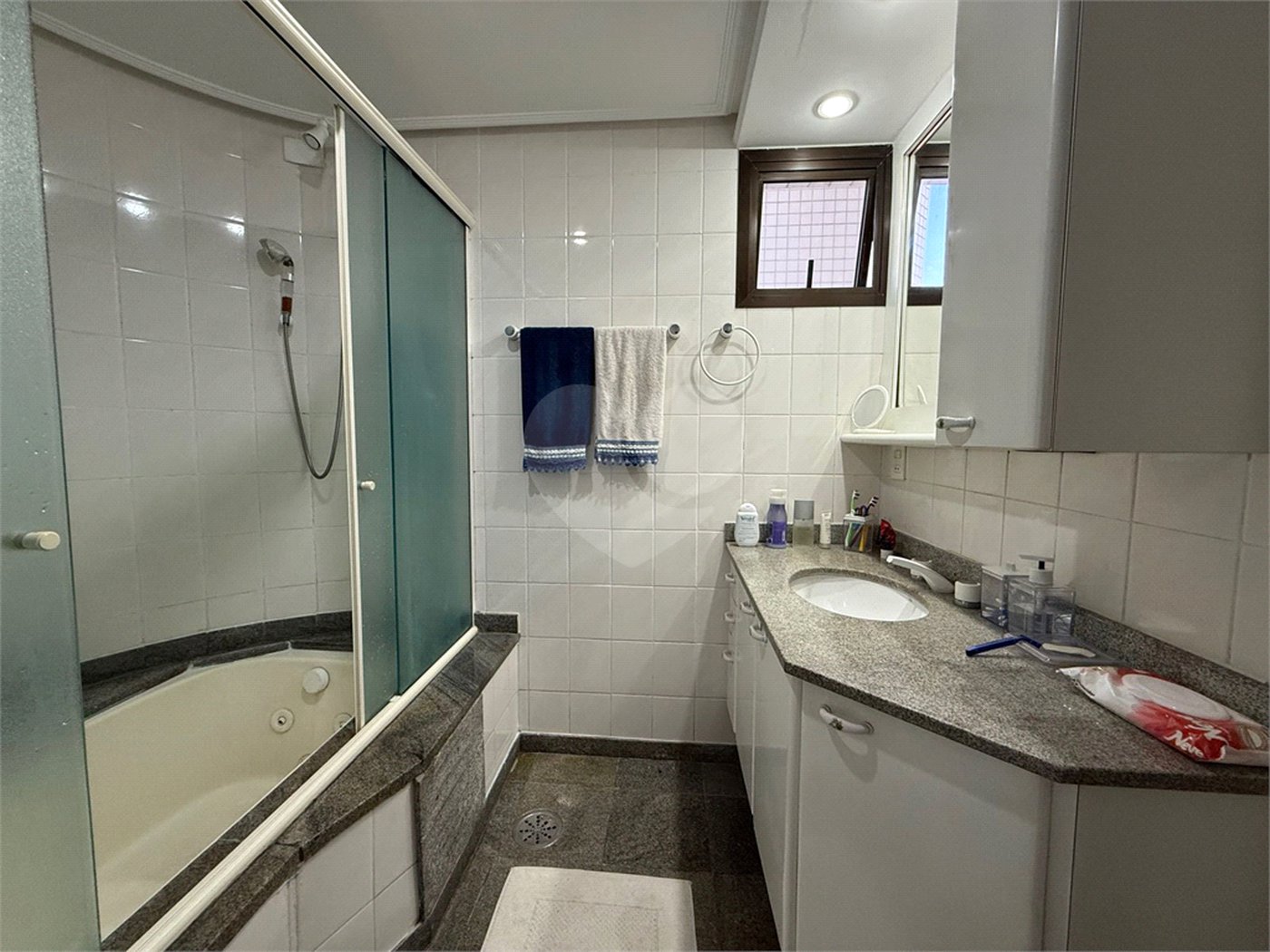 Apartamento à venda com 3 suítes em Santana, São Paulo, SP