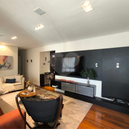 Apartamento à venda com 3 quartos, sendo 1 suíte, no Centro, São Bernardo do Campo, SP