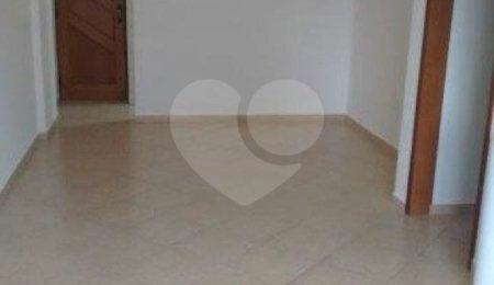 Apartamento à venda com 2 quartos, sendo 1 suíte, em Vila Tupi, Praia Grande, SP