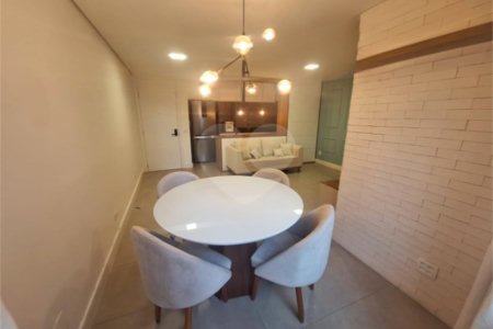 Apartamento à venda com 2 quartos em Vila Uberabinha, São Paulo, SP