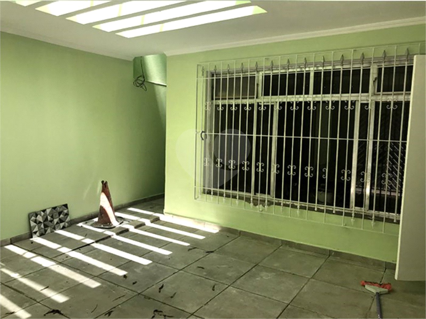 Casa à venda com 3 quartos, sendo 1 suíte, em Interlagos, São Paulo, SP