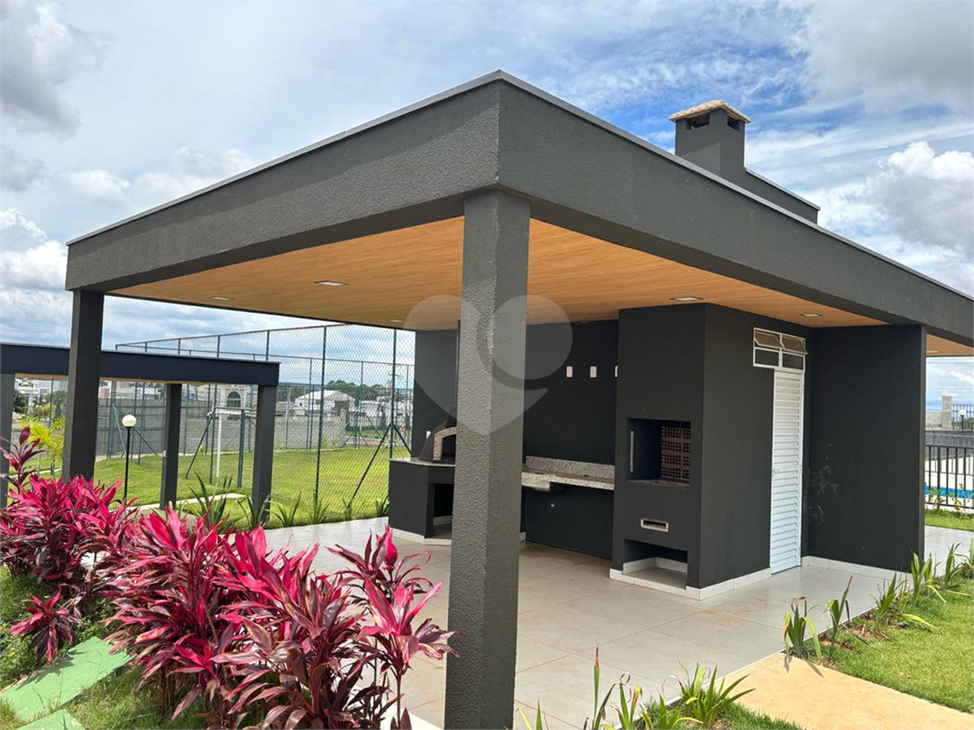 Casa à venda com 2 quartos no condomínio Villa Magari, Sorocaba - SP
