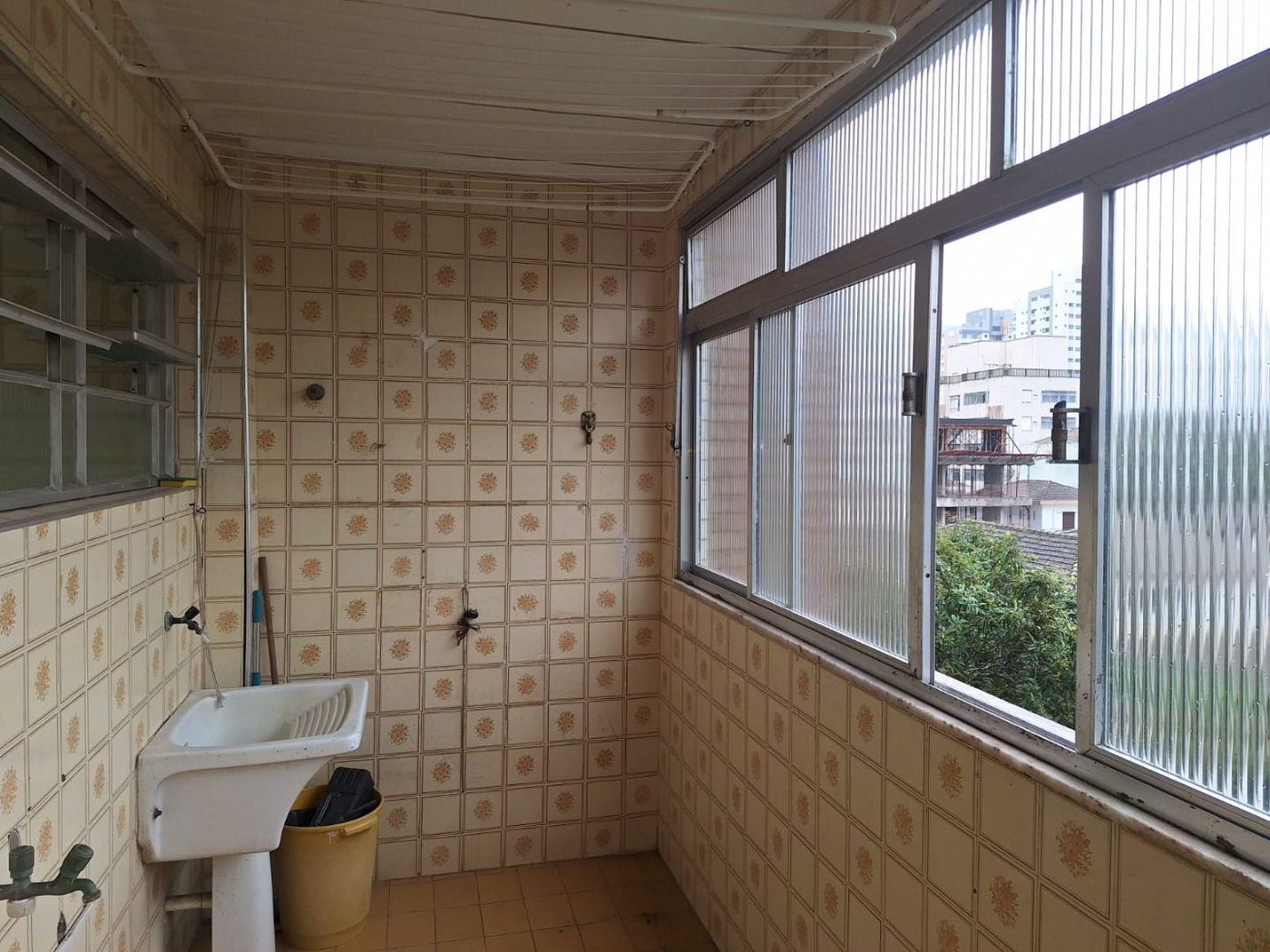 Apartamento Amplo a Apenas 120 Metros da Praia – Localização Privilegiada na Ponta da Praia!
