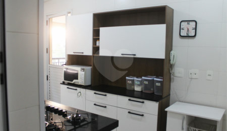 Apartamento à venda com 3 suítes em Vila Gilda, Santo André, SP