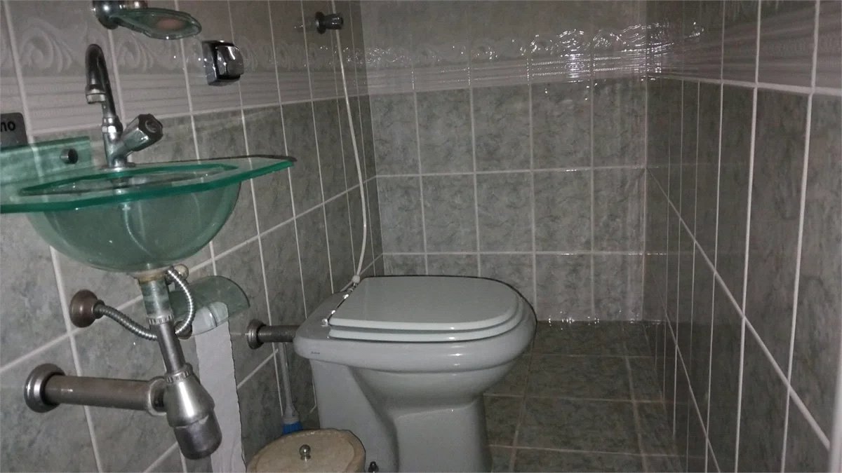 Casa à venda com 4 quartos, sendo 3 suítes, em Vila Polopoli, São Paulo, SP
