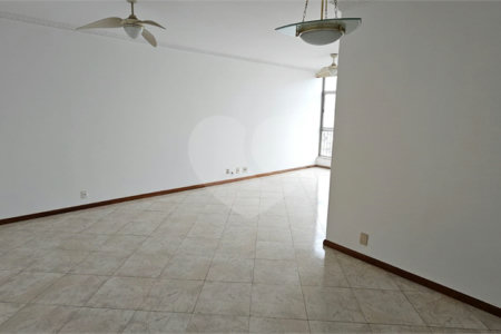 Apartamento à venda com 4 quartos, sendo 1 suíte, em Tijuca, Rio de Janeiro, RJ