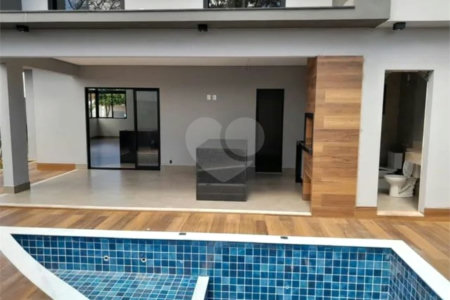 Casa à venda com 3 suítes no condomínio Terras do Caribe, Valinhos - SP