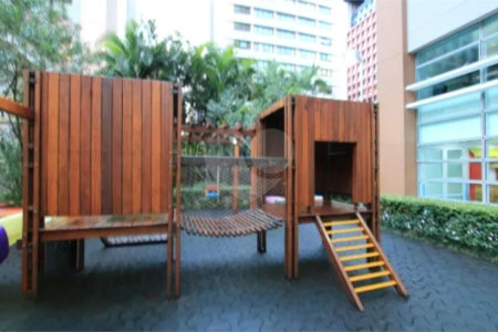 Apartamento para alugar com 3 quartos, sendo 1 suíte, em Vila Olímpia, São Paulo, SP