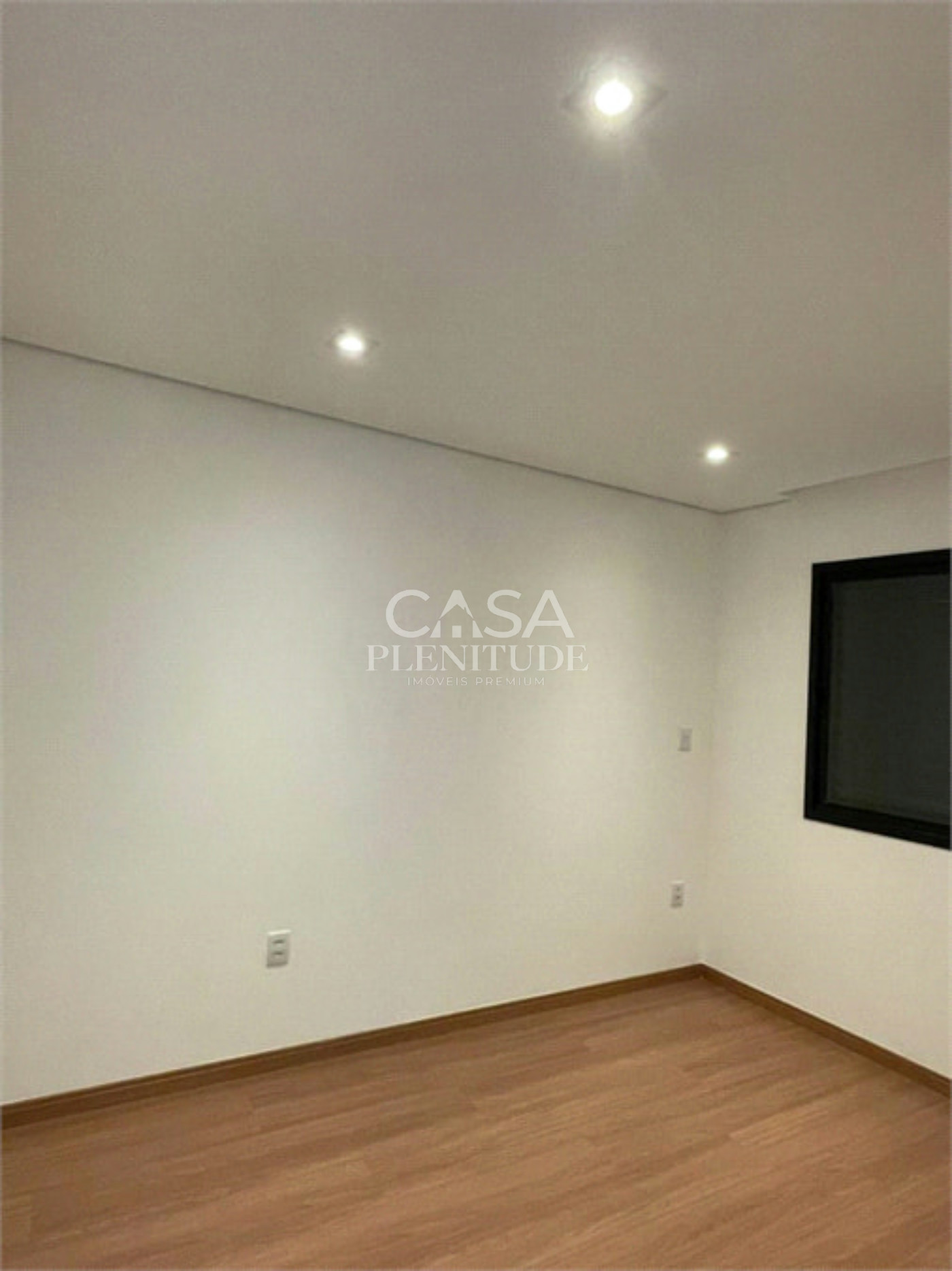 Apartamento para alugar com 2 quartos, sendo 1 suíte,  em Jardim Guarujá, Sorocaba, SP