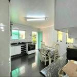 Casa com 3 dormitórios à venda, 210 m² por R$ 1.200.000,00 - Encruzilhada - Santos/SP