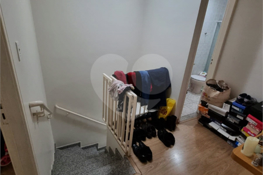 Casa à venda com 3 quartos, sendo 1 suíte, no condomínio Res Azaléias, São Paulo - SP
