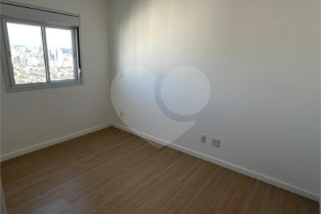 Apartamento à venda com 3 quartos, sendo 2 suítes, em Parque Reboucas, São Paulo, SP