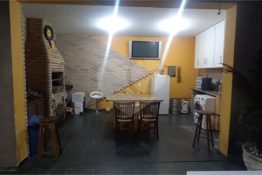 Sobrado à venda com 4 quartos em Horto Florestal, São Paulo, SP