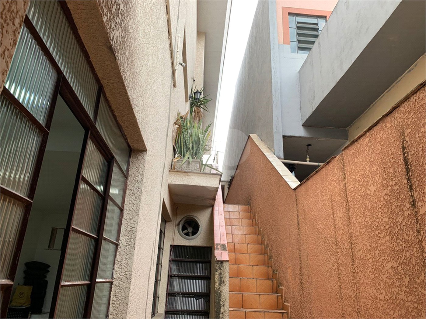 Sobrado à venda com 2 quartos em Vila Hamburguesa, São Paulo, SP