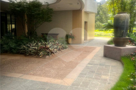 Cobertura à venda ou para alugar com 4 suítes em Jardim Morumbi, São Paulo, SP