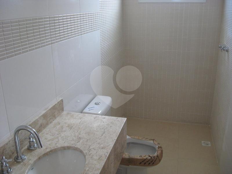 Sobrado à venda com 3 suítes em Vila Rosália, Guarulhos, SP