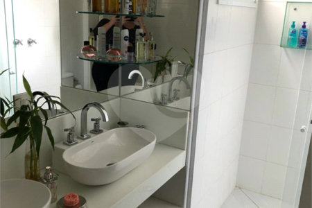 Apartamento à venda com 3 suítes em Vila Dayse, São Bernardo do Campo, SP