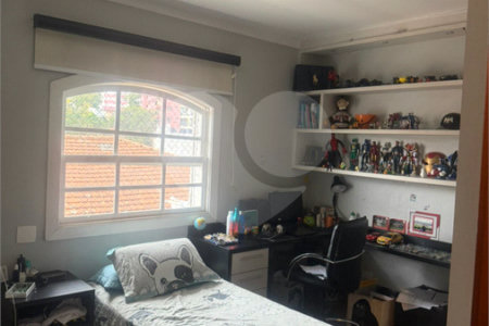 Sobrado à venda com 4 quartos, sendo 1 suíte, em Planalto Paulista, São Paulo, SP