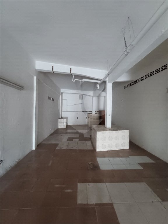 Casa à venda com 3 quartos, sendo 1 suíte, em Jardim Santo Elias, São Paulo, SP