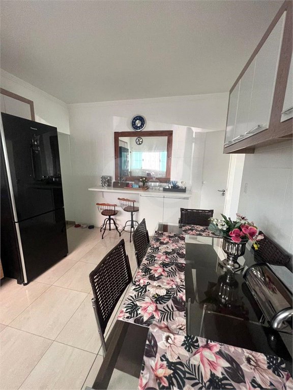 Casa à venda com 3 quartos em Vila Oliveira, Mogi das Cruzes, SP