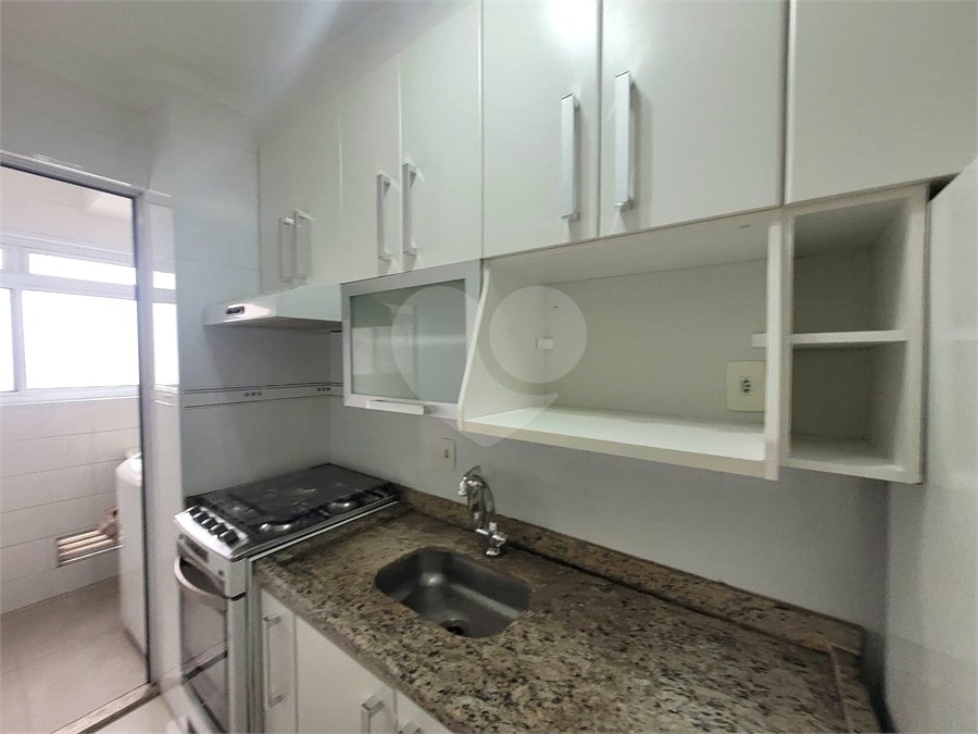 Apartamento para alugar com 2 quartos em Vila Anastácio, São Paulo, SP