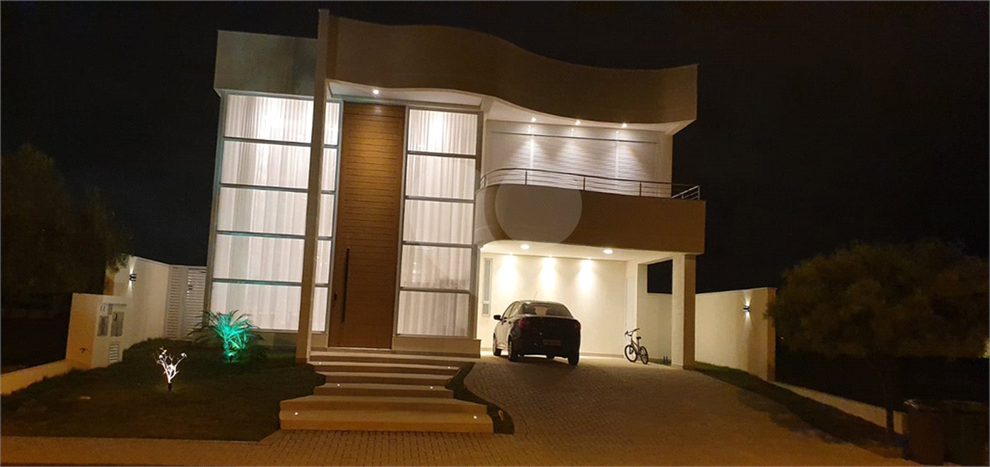 Casa à venda com 3 quartos, sendo 2 suítes, no condomínio Alphaville Nova Esplanada 4, Votorantim - SP
