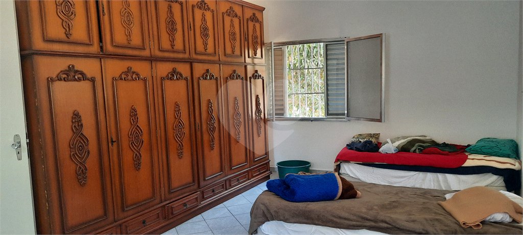 Casa à venda com 3 quartos, sendo 2 suítes, no condomínio Sausalito, Mairiporã - SP