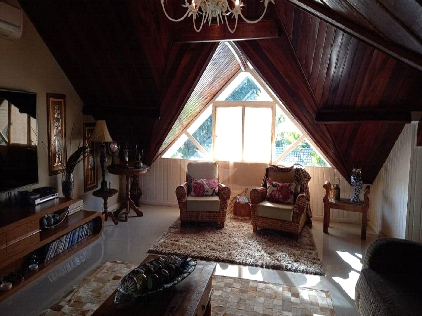 Casa à venda com 3 quartos, sendo 1 suíte,  em Bosque, Vinhedo, SP