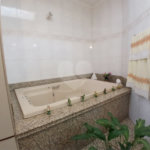 Casa à venda com 3 quartos, sendo 1 suíte,  em Esplanada Mendes Moraes, São Roque, SP