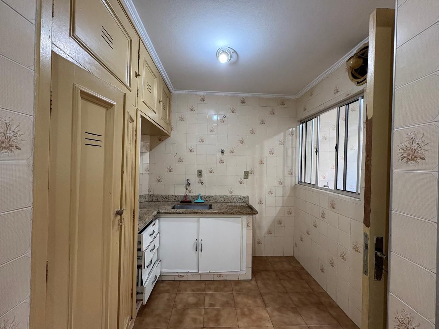 Apartamento com 3 dormitórios à venda, 112 m² por R$ 500.000,00 - Pompéia - Santos/SP