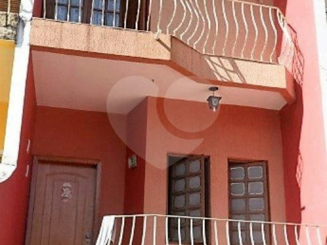 Sobrado à venda com 3 quartos, sendo 1 suíte,  em Vila Irmãos Arnoni, São Paulo, SP
