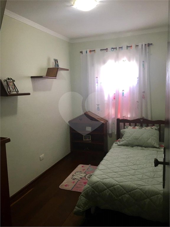 Sobrado à venda com 3 quartos em Vila Galvão, Guarulhos, SP