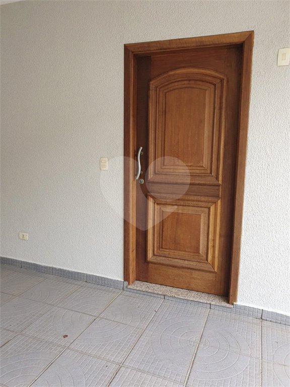 Casa à venda com 2 quartos, sendo 1 suíte, no condomínio Flamboyant, São Paulo - SP
