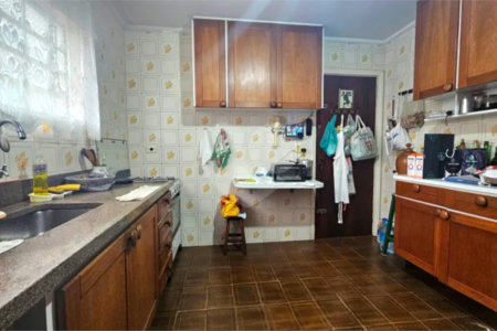 Casa de Vila à venda com 4 quartos, sendo 2 suítes, em Sumarezinho, São Paulo, SP