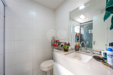 Apartamento à venda com 3 suítes em Jardim Caboré, São Paulo, SP