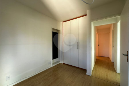 Apartamento à venda com 3 quartos, sendo 1 suíte, em Vila Andrade, São Paulo, SP