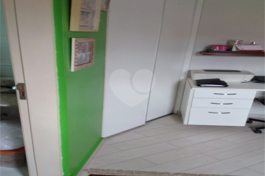 Casa à venda com 3 quartos, sendo 2 suítes, no condomínio Villa's Residencial, São Paulo - SP