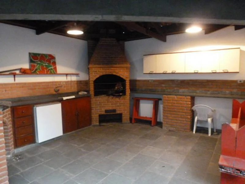 Casa Térrea à venda com 3 quartos, sendo 1 suíte,  em Caxingui, São Paulo, SP