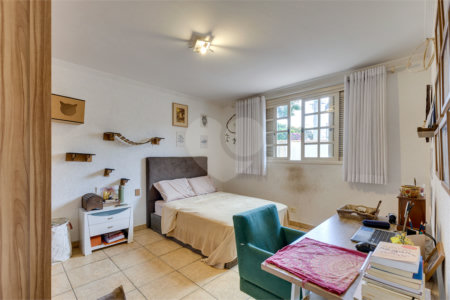 Casa de Vila à venda com 4 quartos, sendo 2 suítes,  no condomínio City Campo Grande, São Paulo - SP